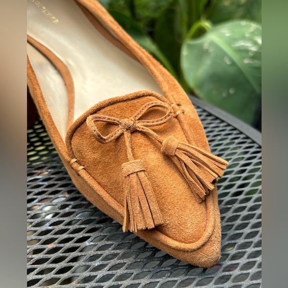 Ann Taylor Ada Suede Pointy Toe, Flats with Tassels. Woman’s Size 8 1/2 - Picture 7 of 13